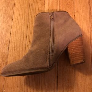 Tan heeled ankle booties, tan, size 10, Dolce Vita